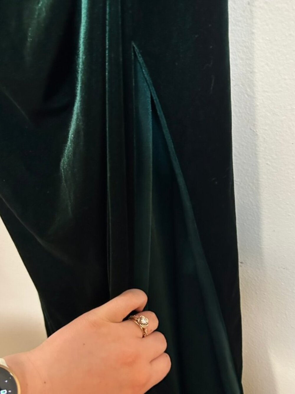 Revelry Rory Emerald Green Velvet Bridesmaid Dress Sz 6 Regular EUC - Picture 5 of 7